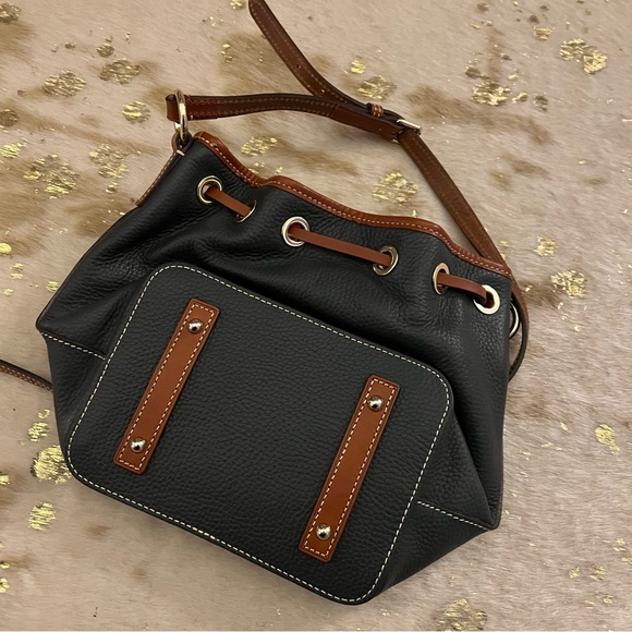 NWOT Dooney & Bourke Pebble Grain Kendall Crossbody Navy & Leather - Picture 6 of 8